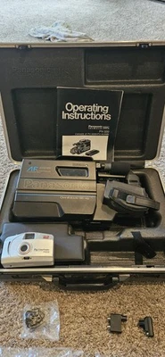 Panasonic PV-320 VHS Omnimovie VHS HQ Video  camera w/ carrying Case- untested - Image 1 of 4