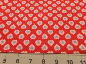 34" X 44" VINTAGE LACIE WHITE HEARTS/BLUE/RED BACKGROUND COTTON NEW #1057 - Picture 1 of 4