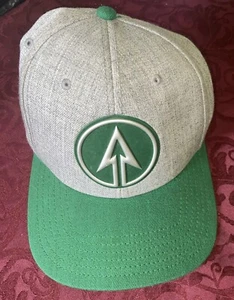 Bioworld Men's Green Arrow Men's Snapback Hat/Cap DC Comics Gray & Green - Bild 1 von 4