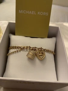 Michael Kors - Picture 1 of 4