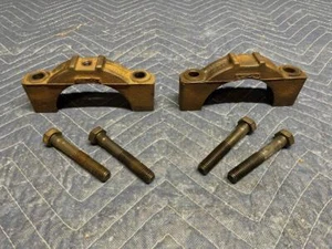 Chevy GMC 14 Bolt Rear 9.5 CARRIER BEARING CAPS w/ BOLTS 81-91 SQUARE BODY - Picture 1 of 1