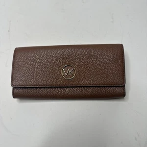 Michael Kors: Zippered Leather Wallet Clutch Brown Gold Logo Accents - Picture 1 of 9