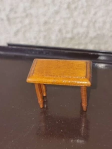 Table, Bureau Pour Vitrine miniature Maison de poupée, Diorama 1:12 - Photo 1/5