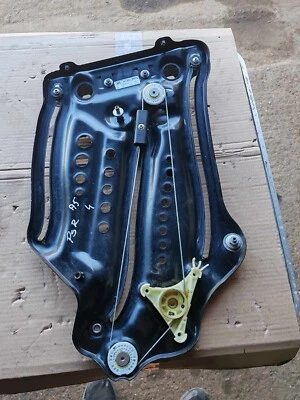 • AUDI A5 8F 2011 CONVERTIBLE PASAJERO REGULADOR VENTANA TRASERA IZQUIERDA Foto 1 de 3