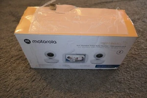 Motorola VM36XL-2 5" Portable Baby Monitor with 2 Cameras - Picture 1 of 2