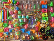 100 Small Assorted Unisex Party Bag Fillers/Lucky Dip Prizes / Pocket Money Toys