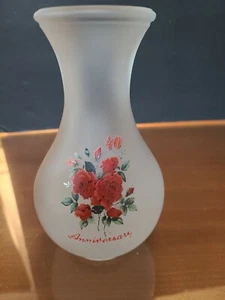 VIKING Frosted Glass Vase 40th Anniversary W/ Roses WITH Original Label - Picture 1 of 5