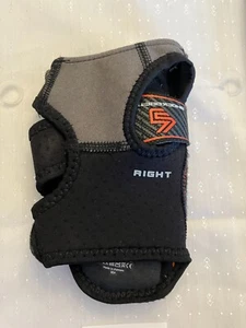 Shock Doctor 824 Wrist 3-Strap Support, Size Small, Labeled RIGHT, New - Picture 1 of 17