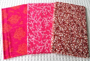 Tela acolchada de algodón con tema coralino de 3 yardas - 3 patrones y formas de color - rojo y rosa - Imagen 1 de 9