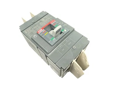 ABB SACE Tmax XT1N 125 240v 480v Industrial 3 Pole Circuit Breaker 20 Amp
