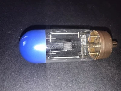 DAK projector lamp projection light bulb 120v 500w, Sylvania brand - Image 1 of 4