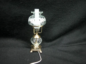 Heidi Ott #YL1026 Dollhouse Miniature 1:12 Scale Oil Lamp Brass - Picture 1 of 5