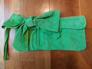 Dimoni Kelly Green Suede Leather Clutch Handbag Purse Bow Spain St. Patricks Day - Picture 1 of 12