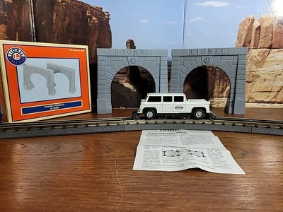 Lionel O Gauge NYC Crew Car & Tunnel Portals - Image 1 of 4