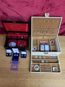 Vintage 2 jewellery boxes with contents brooch necklace earrings some silver - Picture 1 of 24