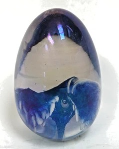 Vtg Mt St Helen Art Glass Egg Paperweight Iridescent Blue Flower Signed MSH 85 - Picture 1 of 5