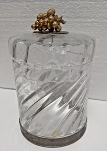 Vaso in vetro coperchio con uva, base con metallo - Foto 1 di 4