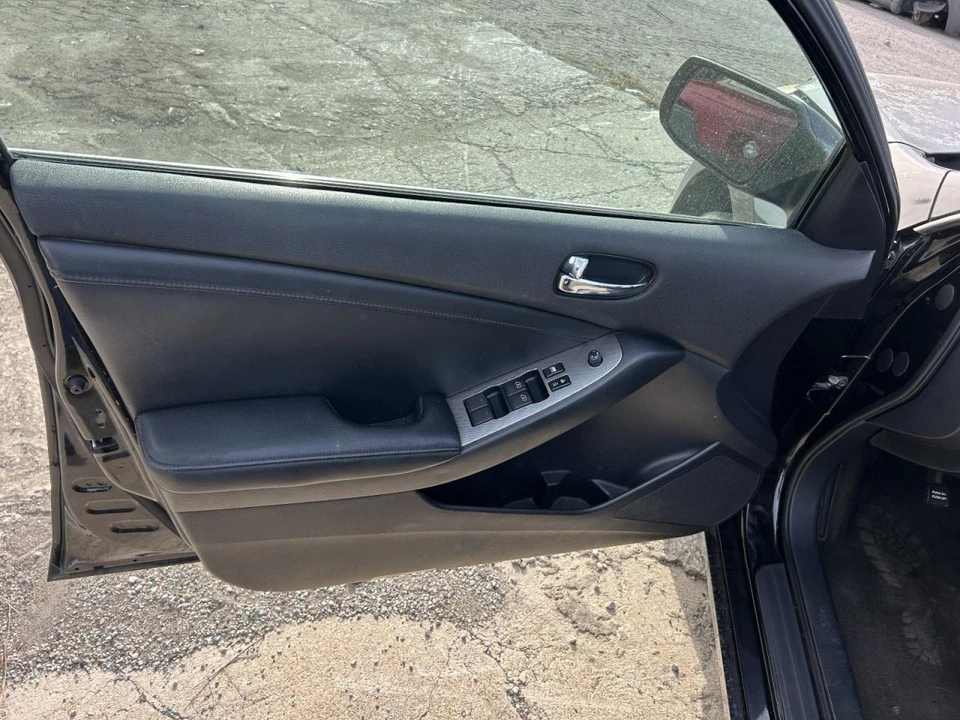 ALTIMA    2009 Front Door Trim Panel 576768 Foto 1 de 1