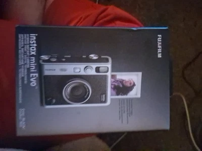 FUJiFILM Instax Mini Evo Hybrid Instant Camera Black 'NIB - Image 1 of 4