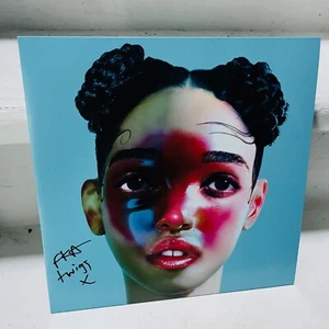 FKA Twigs LP1 Signed Vinyl LP Young Turks 2014 - Picture 1 of 2