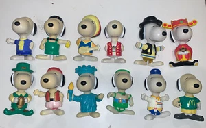 Snoopy Different Country McDonald's Peanuts Vintage 1999 3" Toy Figure . - Picture 1 of 3