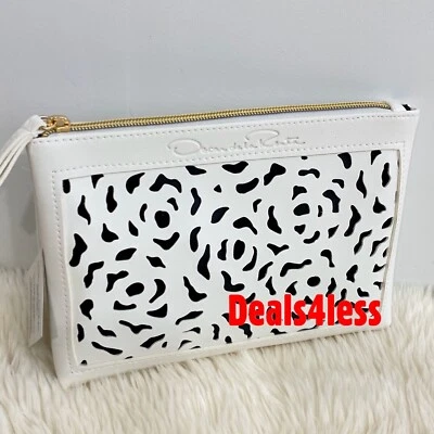 Bolsa organizadora Oscar de la Renta estojo de maquiagem forrada branca com zíper perfurado - Imagem 1 de 4