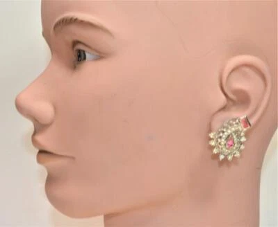 Vintage Firmato Coro Pat Pend Argento Trasparente Rosa Strass Clip-On Orecchini - Immagine 1 di 2