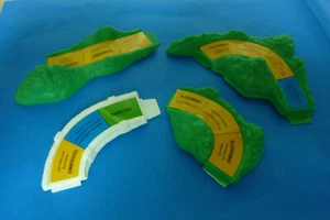 Spiel des Lebens -MB 1992-1997 -ERSATZTEILE  - Gebirge,Brücke - Guter Zustand - Bild 1 von 5