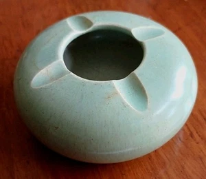 C.D.NOWELL, DISLEY, 1946-51, CENIZA/TAZÓN DE CERÁMICA ASPECTO CELADÓN, MARCA INCISA. - Imagen 1 de 5
