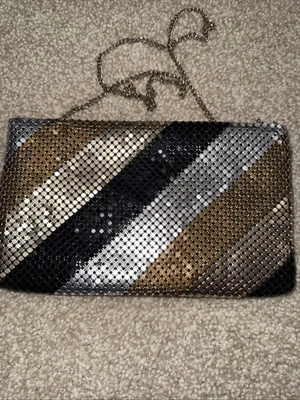 Bolso Cartera Bandolera Metal Dorado Negro Bronce Plata Malla Rayas De Colección Años 70 80 Foto 1 de 4