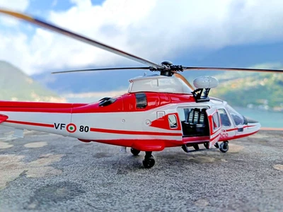 Elicottero Augusta Aw109 Vigili Del Fuoco Die Cast Model 1/43 - Immagine 1 di 4
