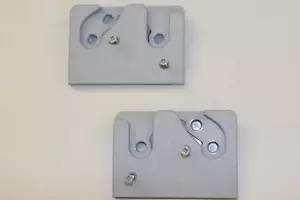 Ersatzteil Braas Dörken Atelier Original Schliessplatten Set BA91 Dachfenster - Bild 1 von 1