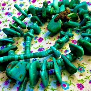 Collana con linguette turchese Heishi blu verde grasso stile pueblo Santo Domingo 1930 - Foto 1 di 9