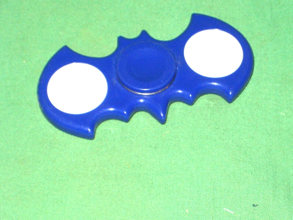 #1425* - BLUE BATMAN "SEÑAL DE MURCIÉLAGO" MANO, FIDGET SPINNER, CALMANTE PARA EL ESTRÉS Foto 1 de 1