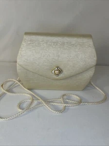 Vintage Off White Abend Handtasche Clutch Magnet Druckknopfverschluss - Bild 1 von 22