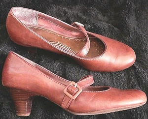 CLARKS BRAUN LEDER KURZSCHUHE ABSÄTZE UK GRÖSSE 6 D EURO 39,5 - Bild 1 von 11