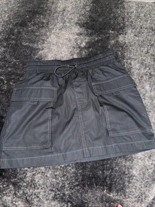 Falda cargo negra extra pequeña para mujer con cintura elástica - Imagen 1 de 6