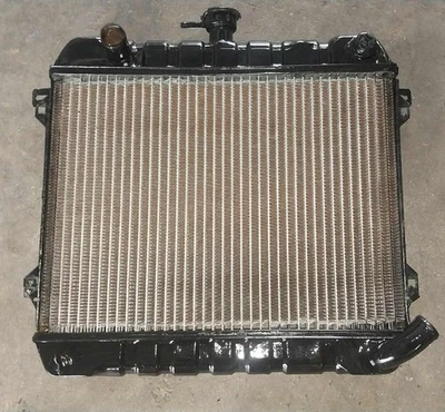 Радиатор для BMW E10 E21 M10 320 2002 Tii E10 MT - Изображение 1 из 4