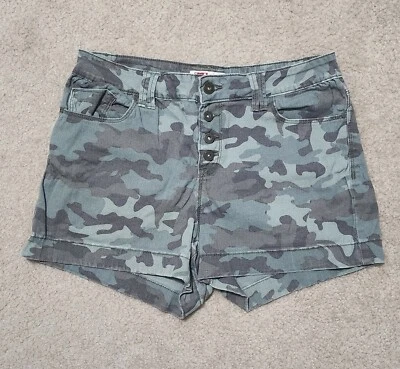 Pantalones Cortos Lei Tatum Camuflaje Verde Alto - Talla 11 Regular  Foto 1 de 4