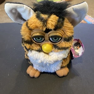 Tiger 1998 Tiger Striped Furby Electronics Eyes, Mouth & Ears Move No Talking - Picture 1 of 7