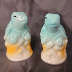 Set Of Orange Blue Ocean Sea Turtle Salt And Pepper Shakers Cracker Barrel Nwt - Picture 1 of 7