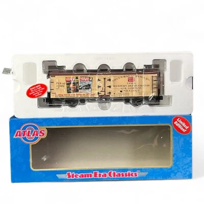 Atlas Steam Era Classics O 40' Wood Reefer Car Green Bay and Western 8184 AT04 - Image 1 of 4