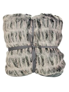 Pottery Barn FAUX FUR RUCHED Throw Blanket 50" x 60" Gray Ombre Luxurious - Picture 1 of 6