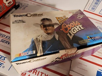 2000 Sterling Marlin Team Caliber Coors Light Pick It Up Pilgrim John Wayne Foto 1 de 4