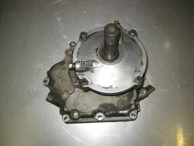 Cubierta del cárter del motor Robin Subaru EH25 caja de cambios reductora eje de transmisión Foto 1 de 4