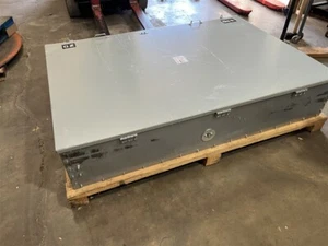 GE TC72367 800A 600V Fusible Indoor 3 Phase Disconnect Switch Scratch & Dent - Picture 1 of 13