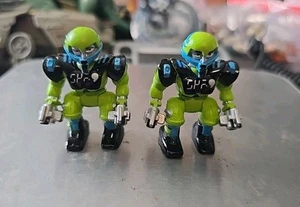 2 Vintage 1992 Z-bots Micro Machines Zidor Figure Galoob - Picture 1 of 7