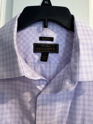 Camisa de vestir Jos A Bank Reserve abotonada para hombre 18-35 a medida púrpura manga larga Foto 1 de 4