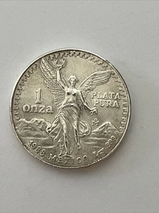 Mexico Liberty 1988 1 Oz .999 Fine Silver Coin Una Oz Libertad Plata Pura .999 - Bild 1 von 10