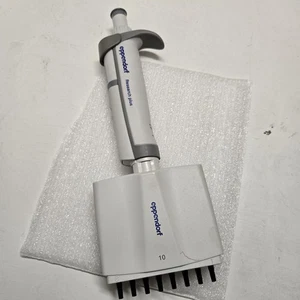 Eppendorf Research Plus 8-Mehrkanalpipette 10-100 μL - Bild 1 von 3